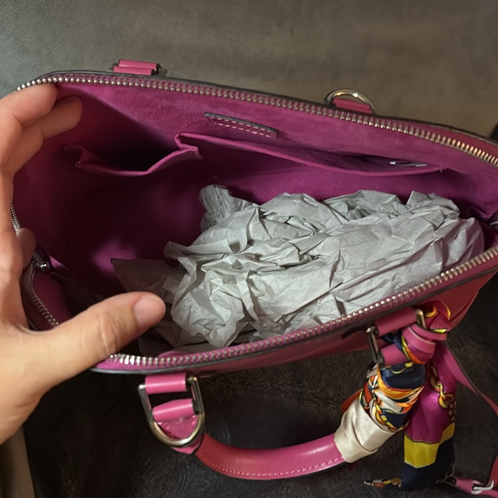 Pink Dome Handbag - Picture 4 of 9